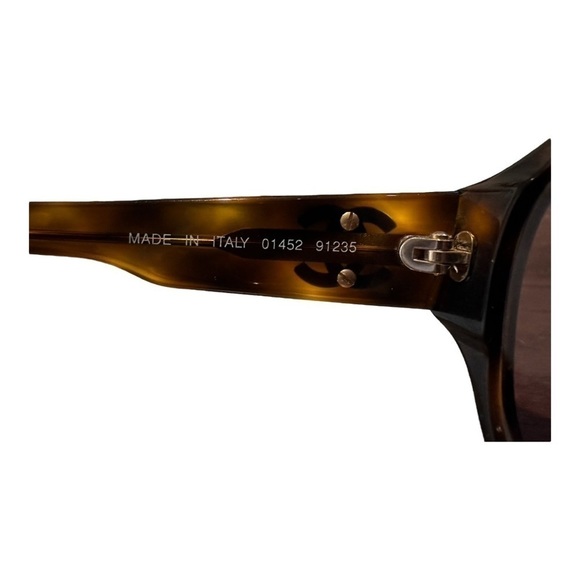 90’s Vintage Chanel Sunglasses - Picture 10 of 11